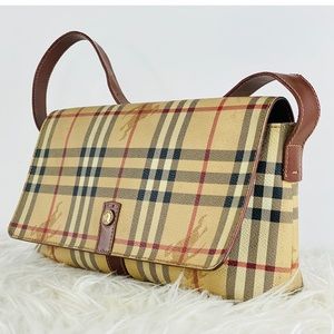 🌺💃🏻 Authentic Burberry shoulder bag/Clutch